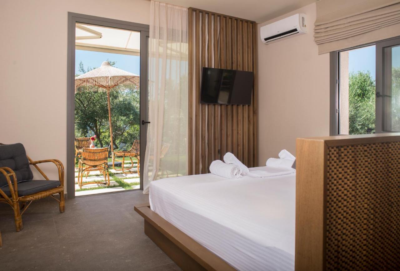 Villa Elaia Grove à Kalamata Extérieur photo