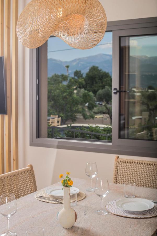 Villa Elaia Grove à Kalamata Extérieur photo